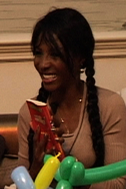 Sinitta250x375