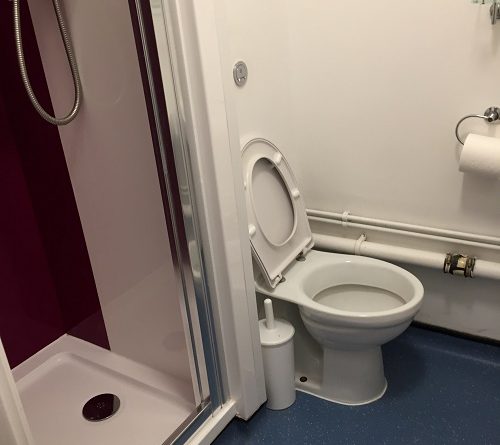 LSE Grosvenor House bathroom