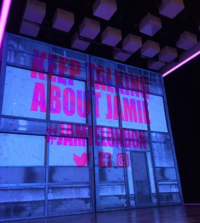 everybodys talking about jamie set design